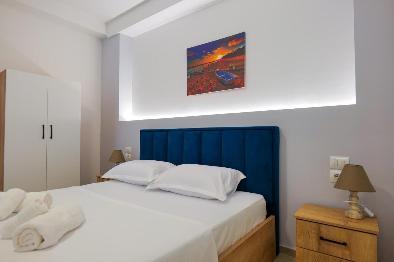 Twins Hotel Ксамил Екстериор снимка